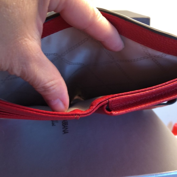 Flash Sale💥💥Michael Kors wallet/wristlet. Beautiful red!!!! Price firm - Picture 11 of 16